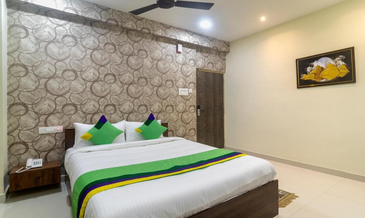 Treebo Navya The Park Hotel Hyderabad Exterior photo